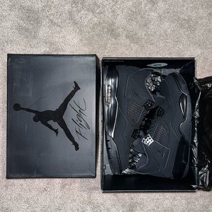 Jordan 4 Black Cat (Deadstock)